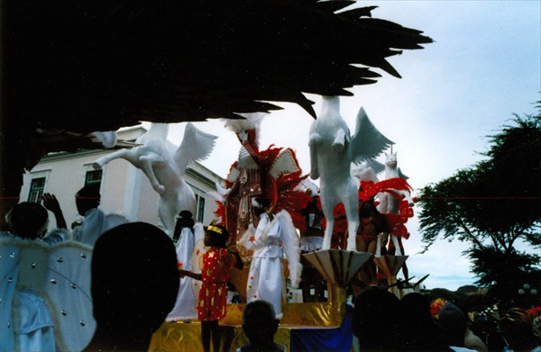 Февр 2004- Карнавал в Минделу- Кабо-верде